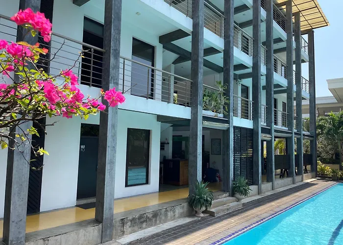 Olanro Negombo